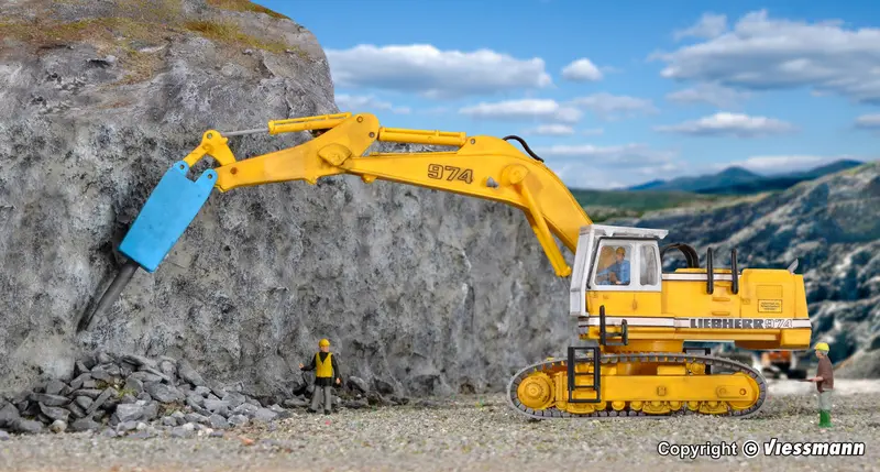 11271 - Liebherr 974 With Demolition Chisel (Ho Scale) 1