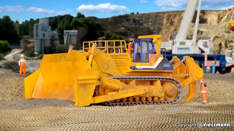 11354 - Komatsu Bulldozer (Ho Scale) 1
