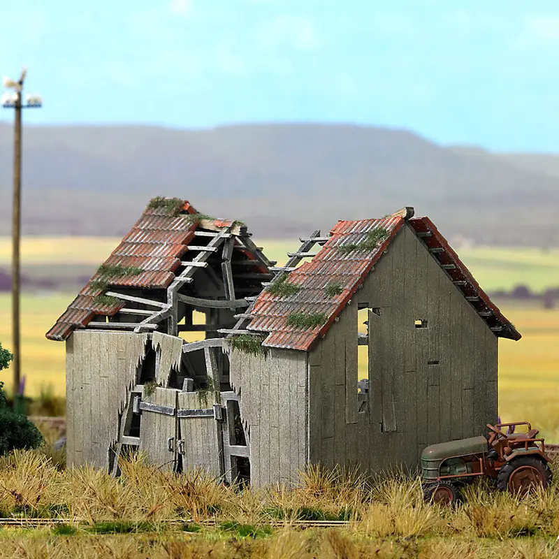 1405 - Dilapidated Barn Kit (Ho Scale) 1