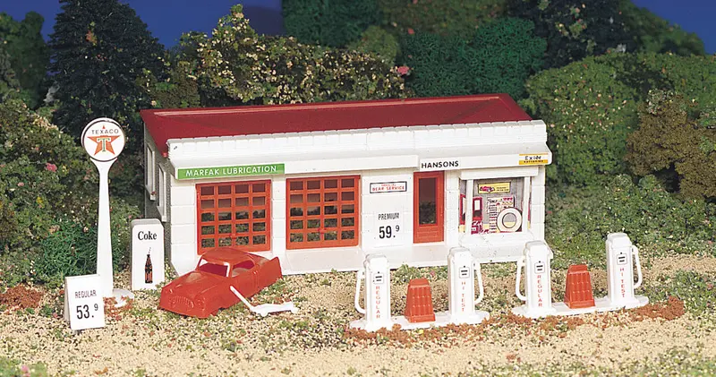 160-45174 - Petrol Station Kit (Ho Scale) 1