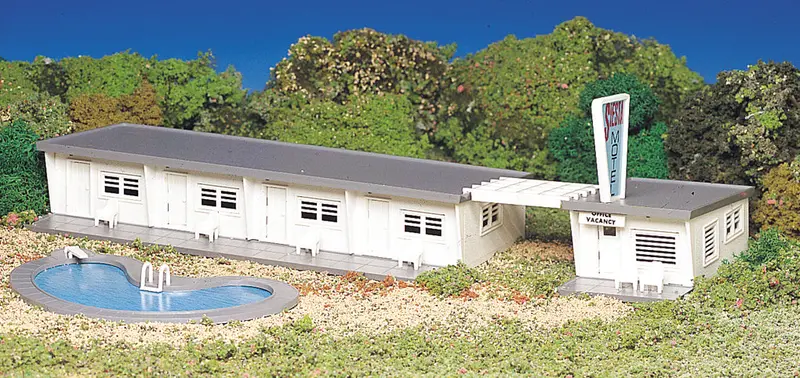 160-45214 - Motel With Swimming Pool Kit (Ho Scale) 1