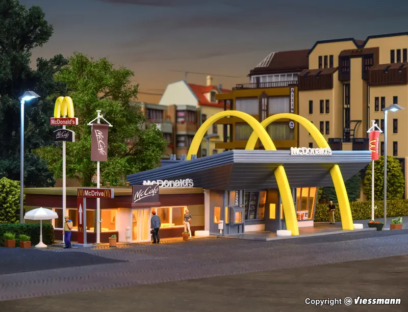 43635 - Mcdonalds Restaurant With Mccafe (Ho Scale) 1