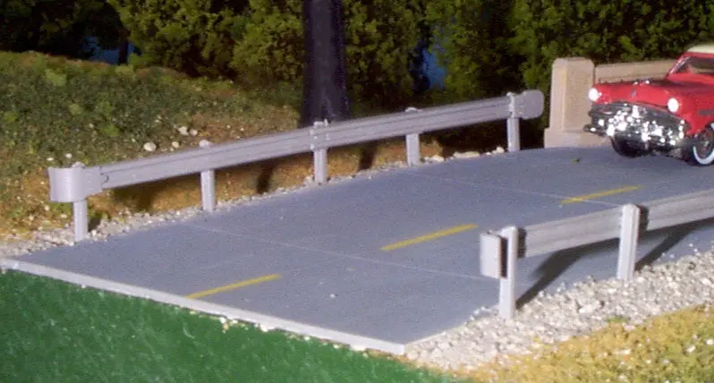 541-0012 - Highway Guardrails - 3Pc (Ho Scale) 1