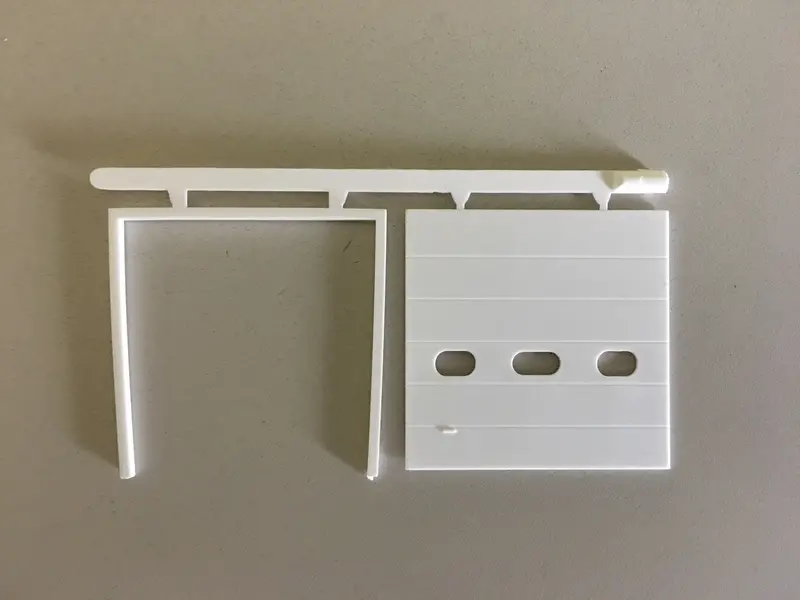 541-1112 - Freight Door -2Pc (Ho Scale) 1