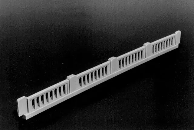 628-0104 - Early Railings - 50′ Railing - 4Pc (Ho Scale) 1