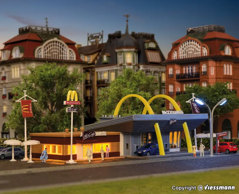 770-47766 - Mcdonald's With Mccafe Kit (N Scale) 1