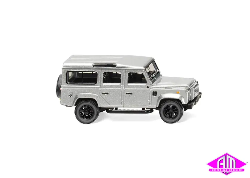 781-10203 - Land Rover Defender 110 (Ho Scale) 1