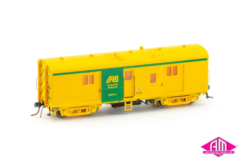 8300 Brake Van Avay5-J 1980S Yellow/Green (8300 011) 1