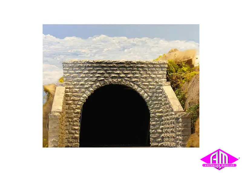 8350 - Double Track Tunnel Portal - Cut Stone (Ho Scale) 1