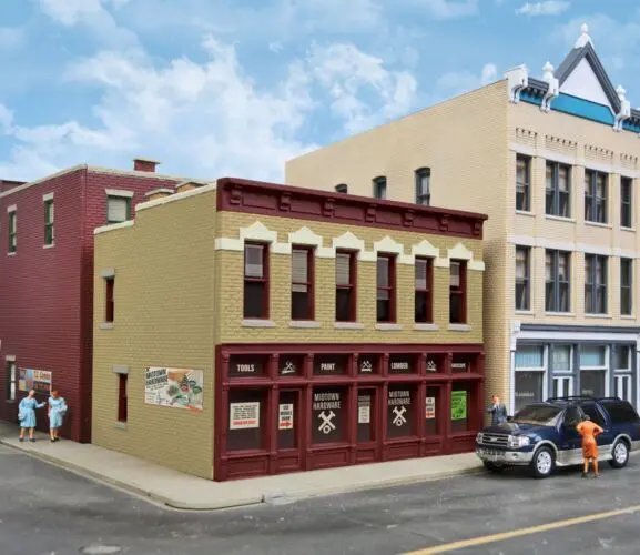 931-812 - Midtown Hardware Pre Built (Ho Scale) 1
