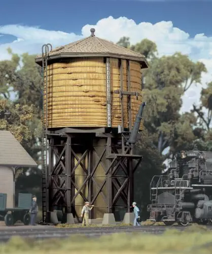 933-2813 - Wood Water Tank - Assembled (Ho Scale) 1