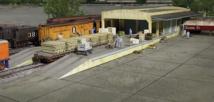 933-2918 - Open Air Transload Building Kit (Ho Scale) 1