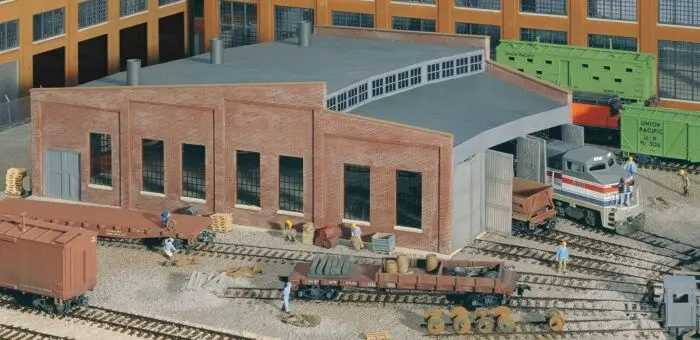 933-3041 - Three Stall Roundhouse Kit (Ho Scale) 1