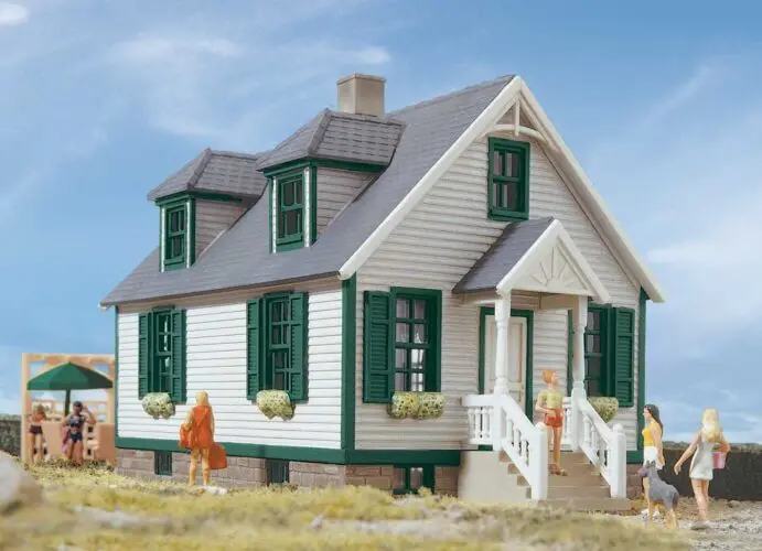 933-3657 - Lake Forest Cottage Kit (With Interior Lighting) (Ho Scale) 1