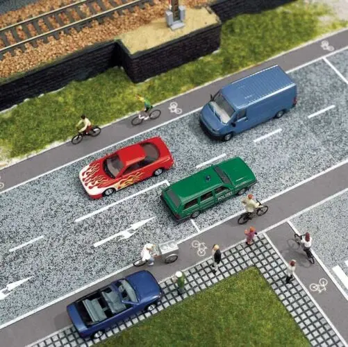 949-1256 - Paved Roadway With Bicycle Path (Ho Scale) 1