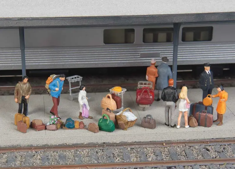 949-4142 - Suitcases, Packs And Baggage Trolleys (Ho Scale) 1