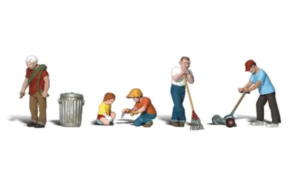 A1915 - Lawn Workers (Ho Scale) 1