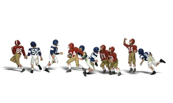 A2169 - Youth Football Players (N Scale) 1