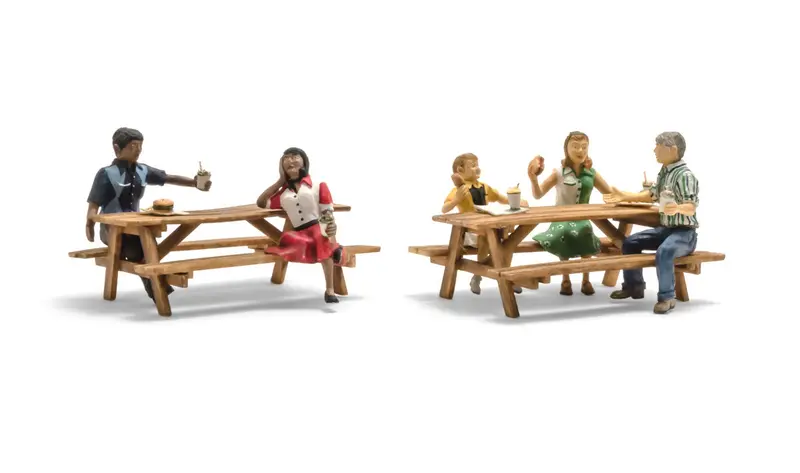 A2214 - Outdoor Dining (N Scale) 1