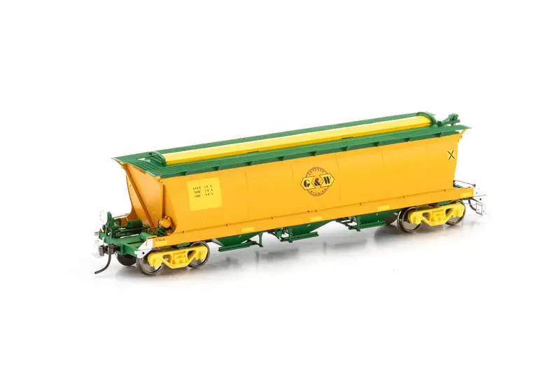 Ahgx Grain Hopper, Gwa Orange/Green With Ground Operated Lids, 4 Car Pack Sgh-17 1