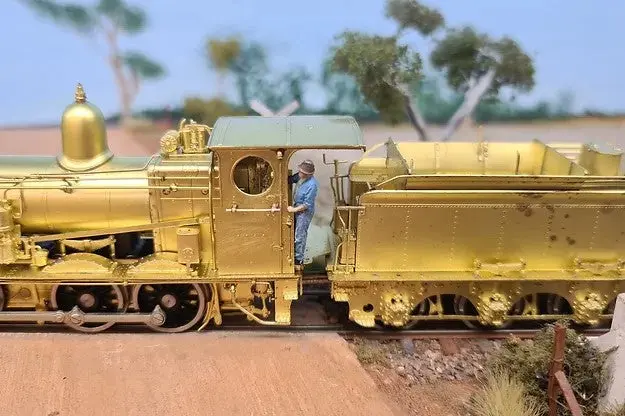 Aim-D30-87 - Nswgr Driver Z19 Class - Porthole Cab (Ho Scale) 1
