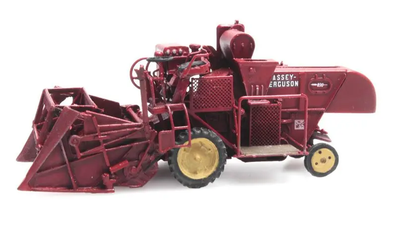 Artitec - Combine Mf 830 (Ho Scale) 1
