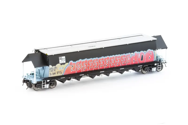 Bgvf Grain Hopper, Black With Ssr Logos And Grain Lids & Graffiti - Single Car Ngh-87 (Ho Scale) 1