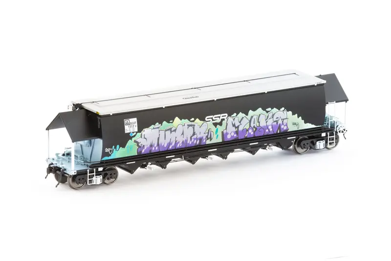 Bgvf Grain Hopper, Black With Ssr Logos And Grain Lids & Graffiti - Single Car Ngh-88 (Ho Scale) 1