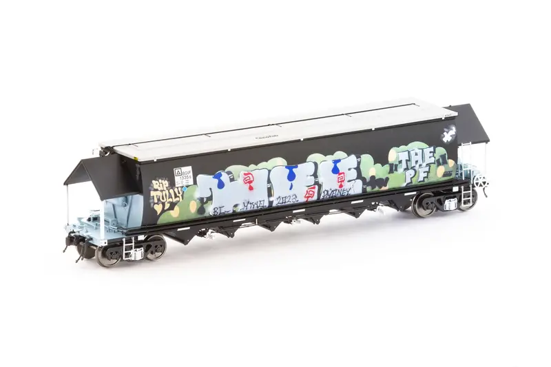 Bgvf Grain Hopper, Black With Ssr Logos And Grain Lids & Graffiti - Single Car Ngh-98 (Ho Scale) 1