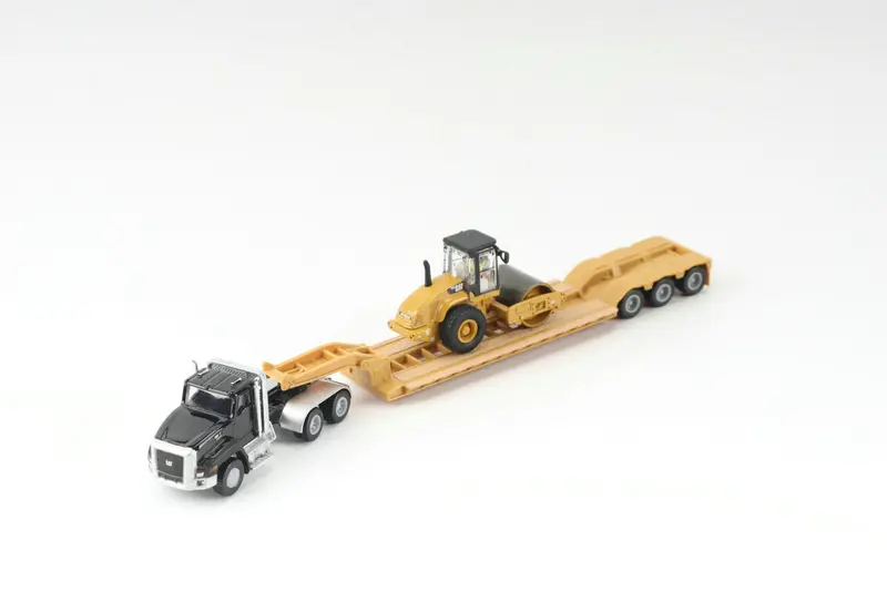 Black Kenworth T880 Tractor With Lowboy Trailer Cat Roller (Ho Scale) 1