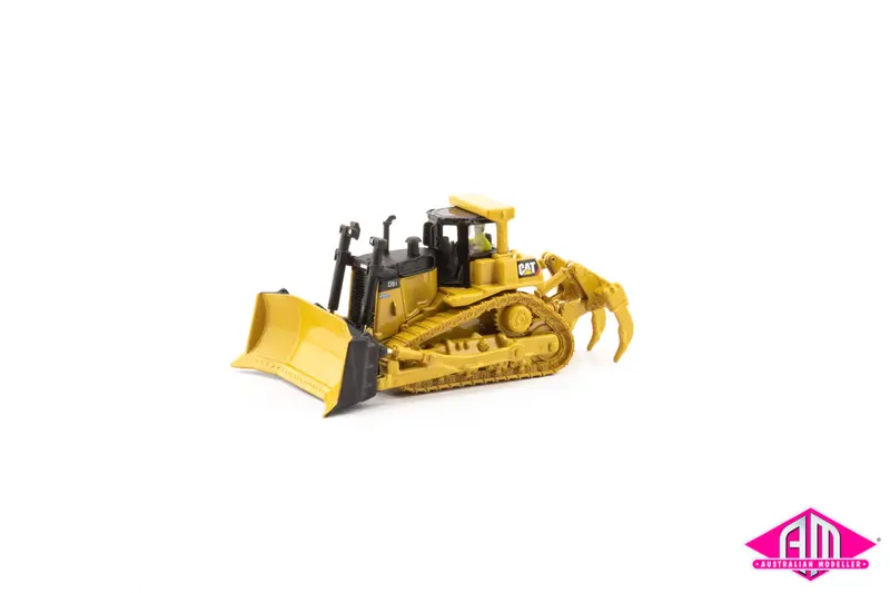 Cat D9t Track Type Tractor High Line Series (Ho Scale) 1