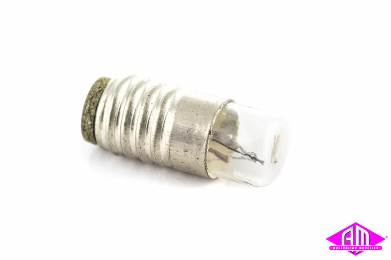 Cda-1516 Screw In Bulb 5.5Mm Square Clear 1
