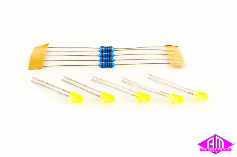 Cda-1567 3Mm Yellow Led With Resistors 5Pc 1