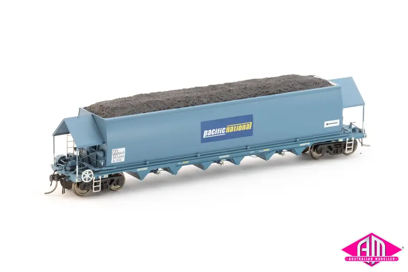 Chs Coal Hopper Nhvf Faded Pn Blue Pack21 (4 Pack) Ho Scale 1