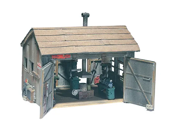 D240 - Tucker Bros Machine Shop (Ho Scale) 1