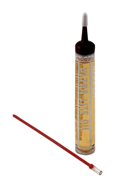 Hl653 - Hob-E-Lube Ultra-Lite Oil 1
