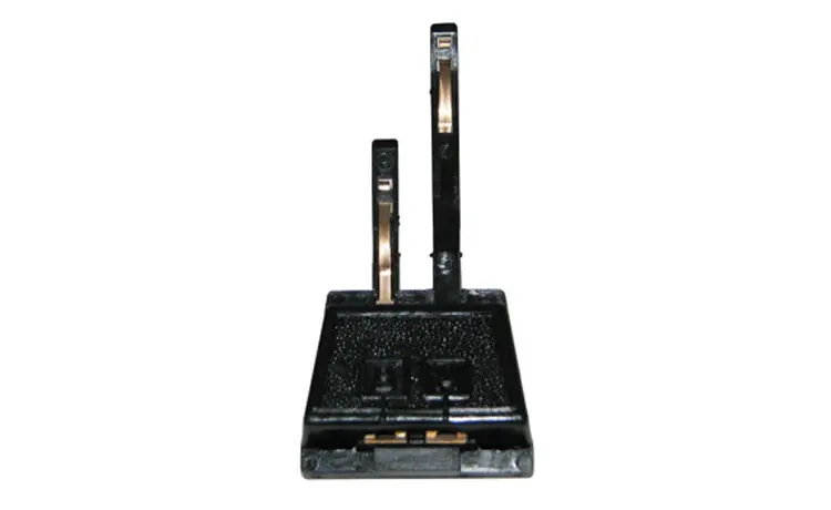 Hornby - R602 - Power Connecting Clip (Ho Scale) 1
