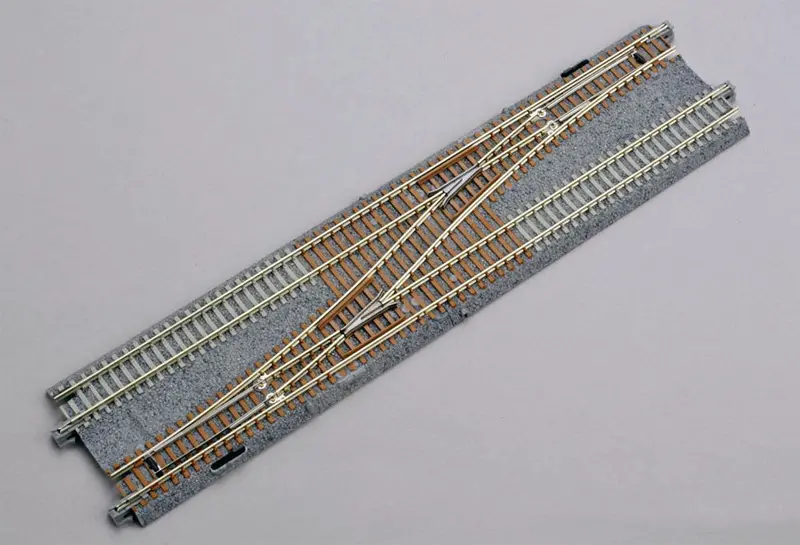 Ka20-230 - Double Track - Crossover #4 - Left (N Scale) 1