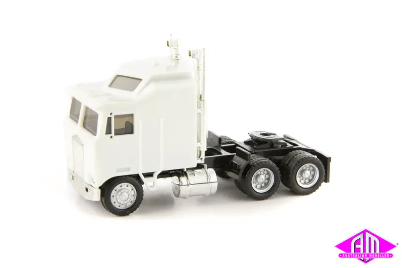 Kenworth K100 5-Bar Grille 1