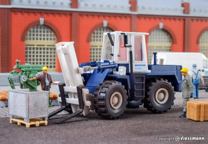 Kibri - 13058 - O&K Compound Forklift Breuer & Wasel Kit (Ho Scale) 1