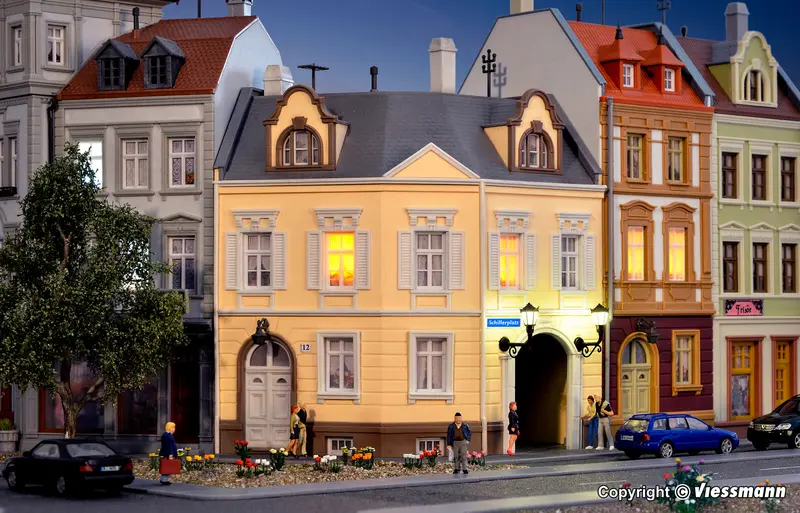 Kibri - 38387 - House Kit - Schillerplatz (Ho Scale) 1
