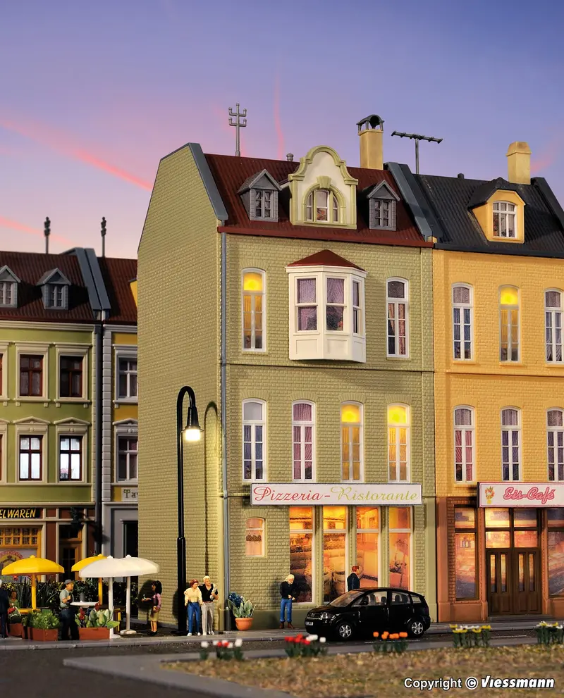 Kibri - 38392 - Town House Pizzeria In Düsseldorf Kit (Ho Scale) 1