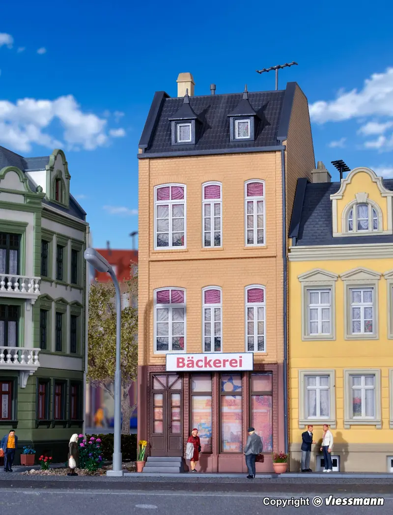 Kibri - 38393 - Town Ice Cream Parlour/Bakery In Düsseldorf Kit (Ho Scale) 1