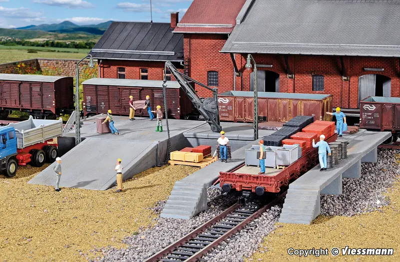 Kibri - 38620 - Deco Set Loading Platforms With Crane Kit (Ho Scale) 1