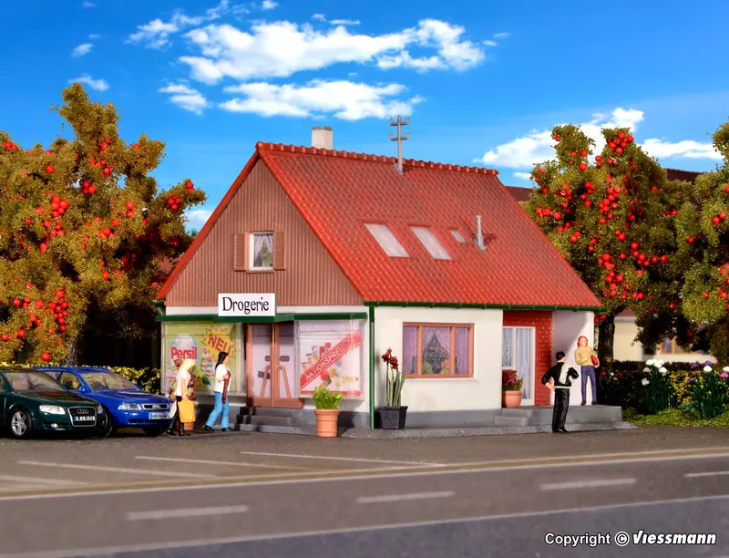Kibri - 38720 - Family House With Shop Kit (Ho Scale) 1