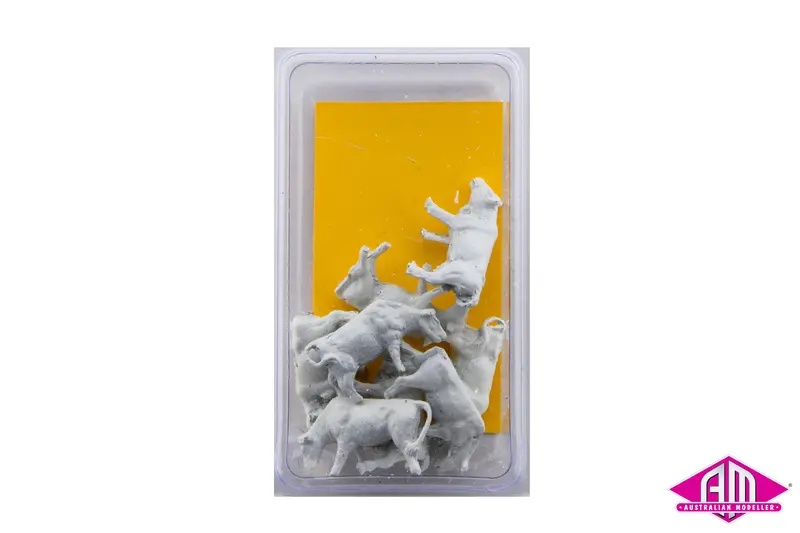Km-H99 - Charolais Cows (Ho Scale) 1