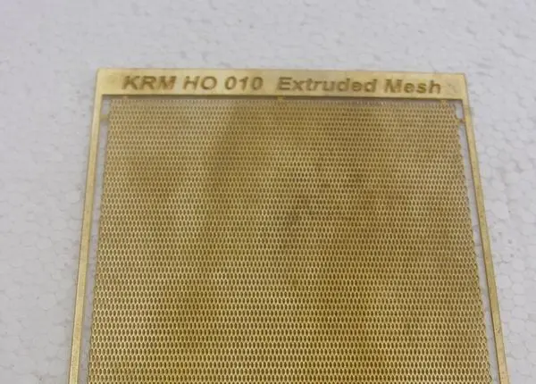 Krm-Ho010 - Expanded Mesh For Details (Ho Scale) 1