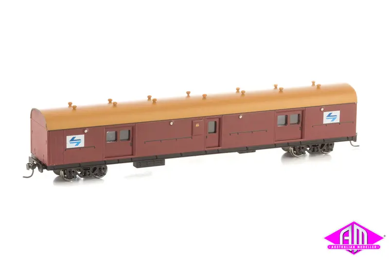 Lhy Passenger Brake Van 1617 L7 Deep Indian Red With Navy Roof 1