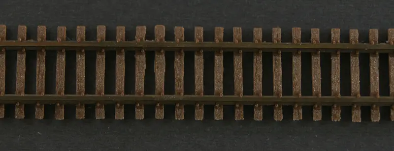 Micro Engineering - 12-122 - Flex-Trak - Weathered - Code 70 - 6 Pack (N Scale) 1