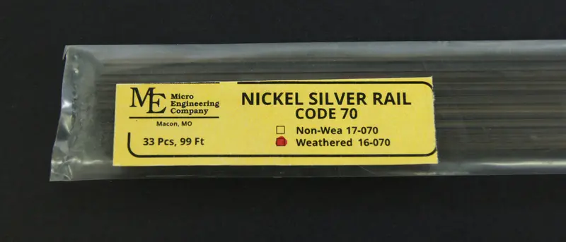 Micro Engineering - 16-070 - Weathered Rail - Code 70 1